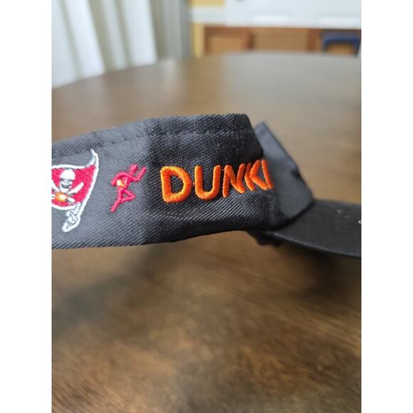 Dunkin Donuts Tampa Bay Buccaneers Black Visor Hat Adjustable - Picture 10 of 16